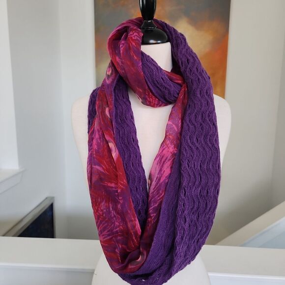 Infinity loop scarf purple and pink nwt - Picture 3 of 6